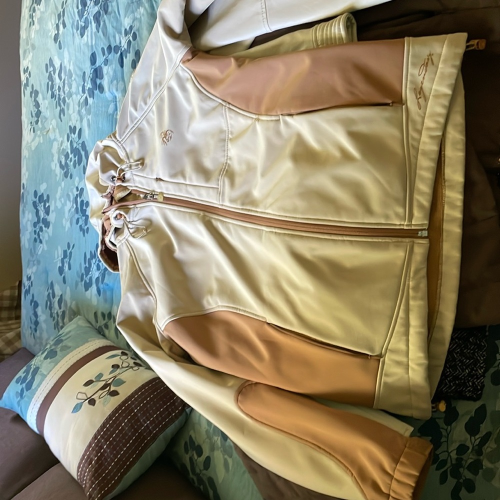 Legendary Whitetails jacket with hood
